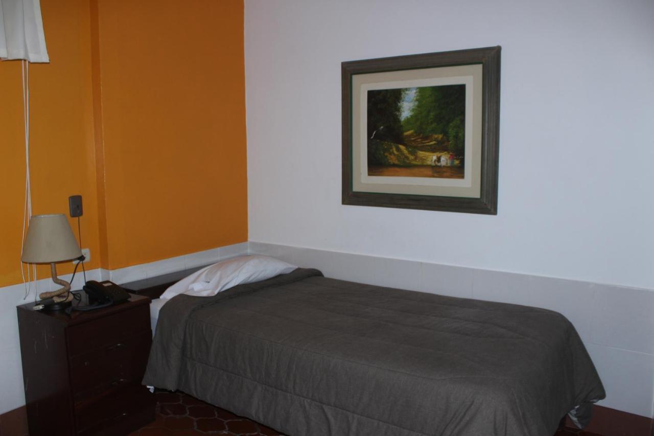 הואנצ'אקו Hotel Bracamonte מראה חיצוני תמונה
